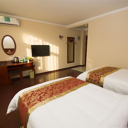 Greentree Inn Zhuhai Mingzhu Station Express Hotel Luaran gambar